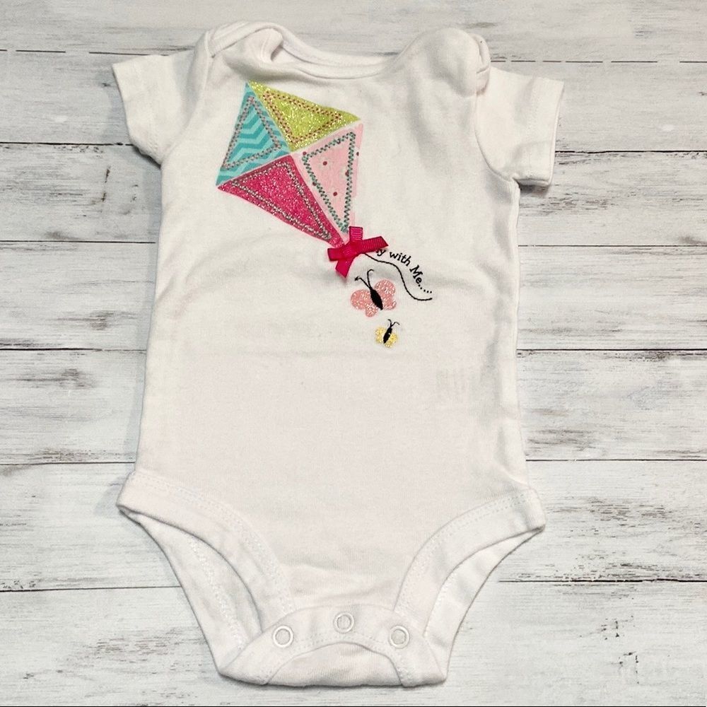 🍭6/$30 Multicolor patterned snap short sleeve kite butterfly onesie 0-3 months